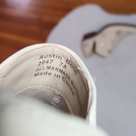 Seven7 Austin Ankle Bootie Faux Suede Leather - Picture 10 of 13